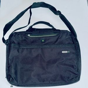 SOLO Laptop Bag 15”x12”